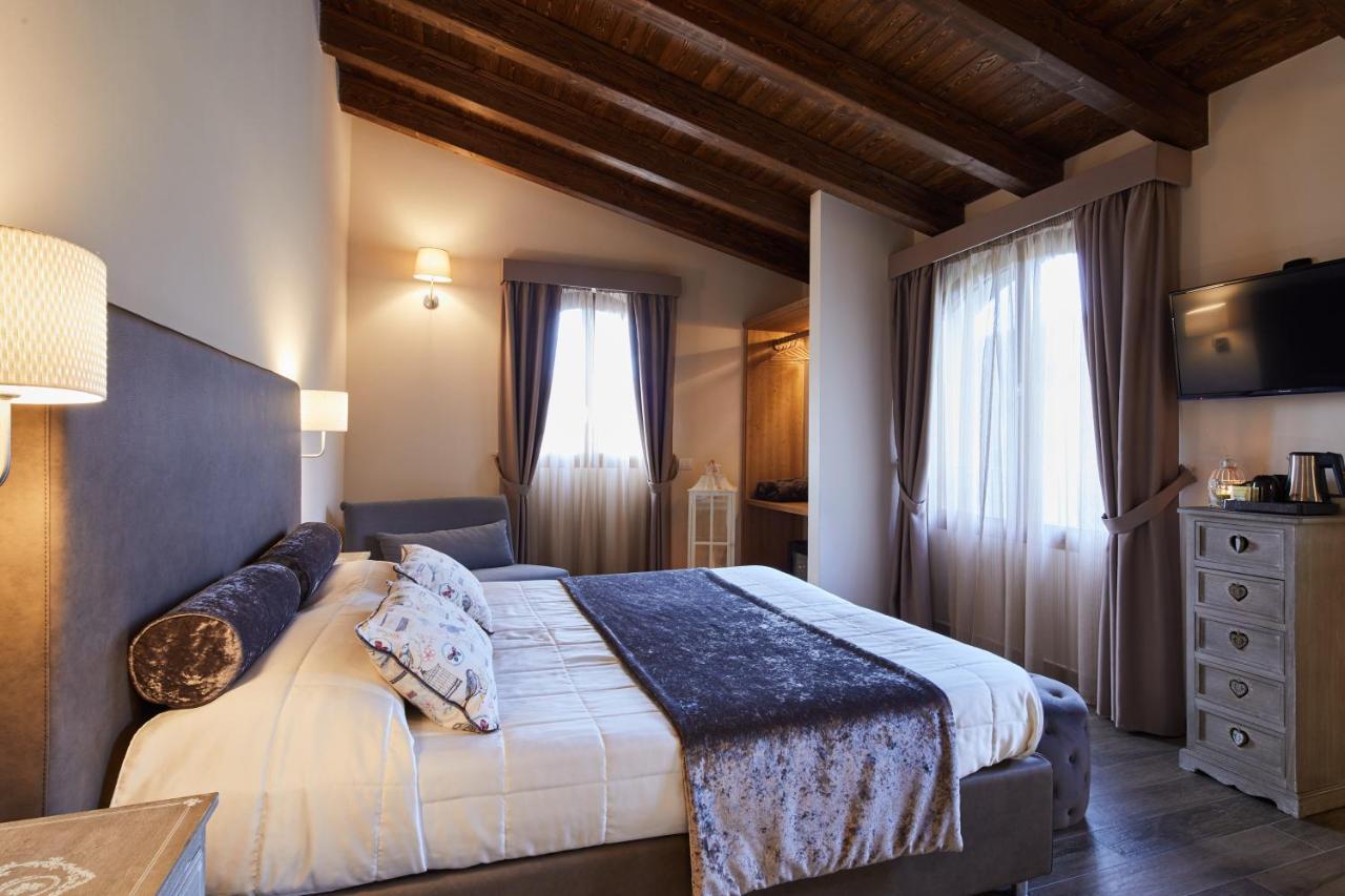Il Castelluccio Country Resort Restaurant & Spa バルベリーノ・ディ・ムジェッロ エクステリア 写真
