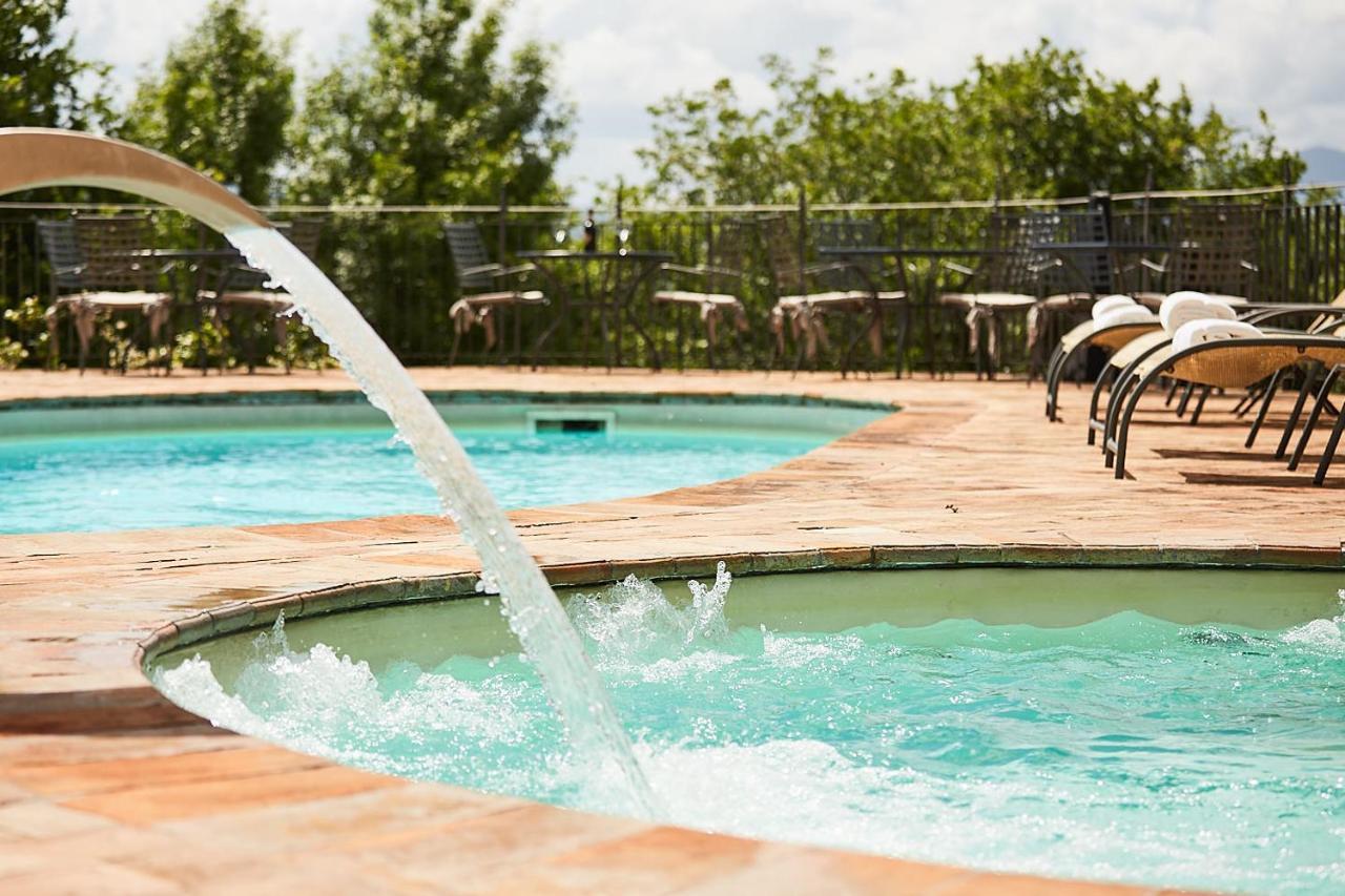 Il Castelluccio Country Resort Restaurant & Spa バルベリーノ・ディ・ムジェッロ エクステリア 写真